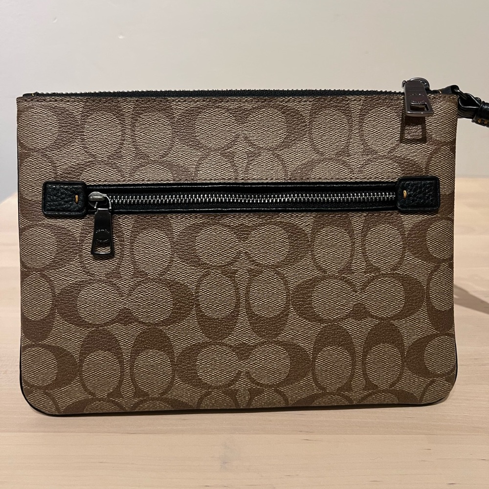 Coach Star Wars Large Pouch Wristlet Signature Monogram - Picture 4 of 6